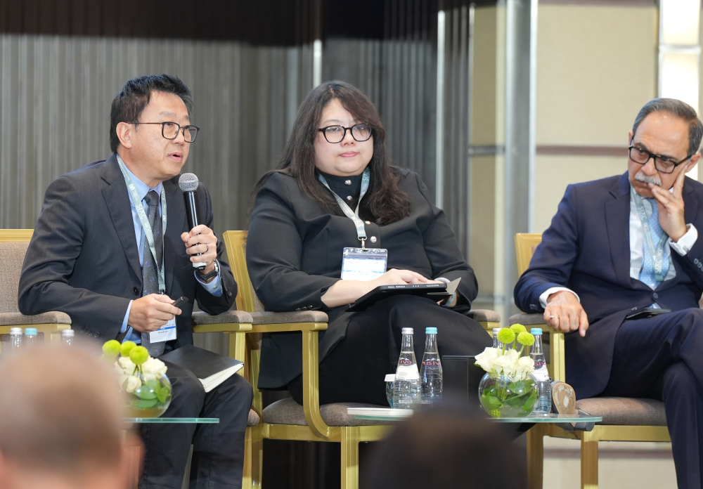 Benatt Lim speaking at the panel discussion
